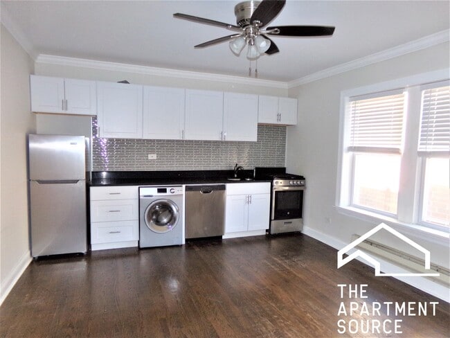 Building Photo - 2129 N Dayton St Rental