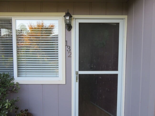 Photo - 3 bed 1.5 Bath in Harbor Oaks