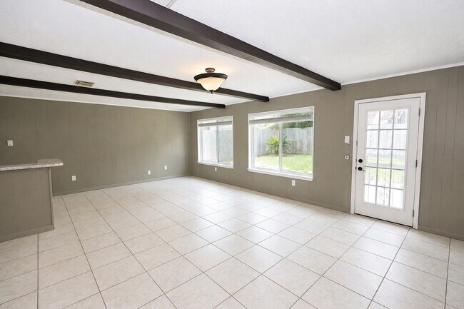 Photo - 9422 Claridge Dr