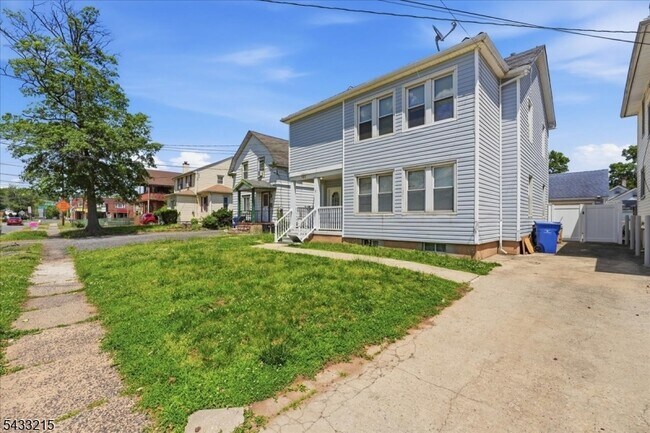 122 S Lincoln Ave