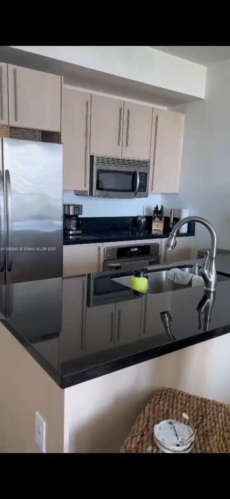 Photo - 79 SW 12th St Unidad 3105-S