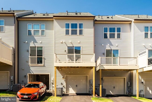 Photo - 3929 Small Roundtop Rd