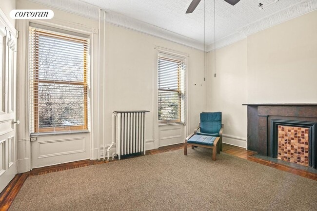 Building Photo - 754 Carroll St Rental