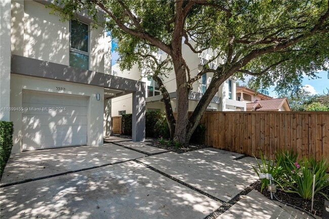 Photo - 3377 Day Ave