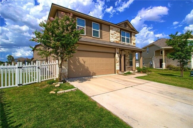 Photo - 2014 Barker House Cv