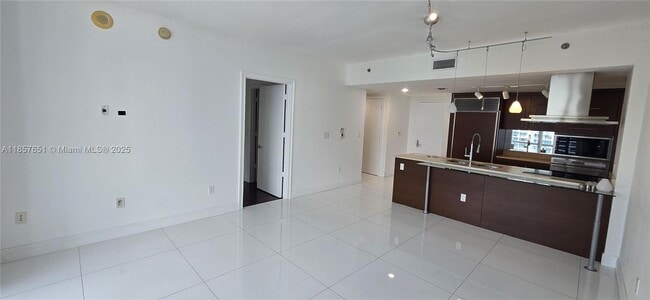Photo - 485 Brickell Ave Unit 4103