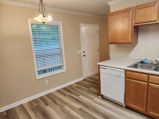 Photo - 10837 Woody Dr