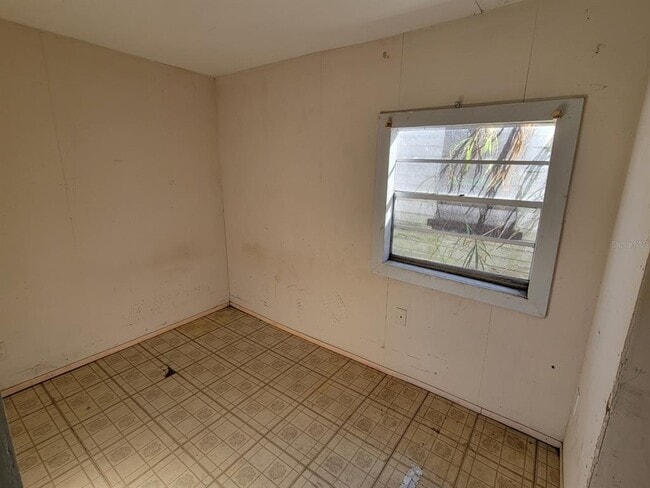 Photo - 12325 Lakeshore Dr