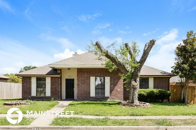 Building Photo - 1011 Dandelion Dr