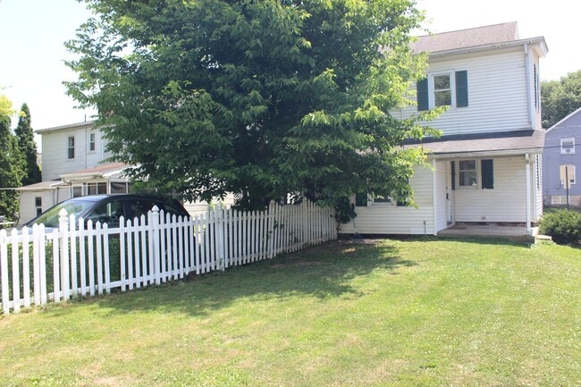 Photo - Charming 4-Bedroom Home in the Heart of Millersville!