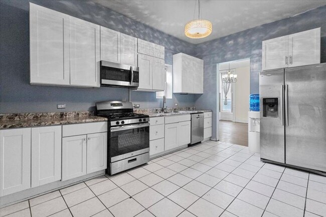 2 bedroom in Chicago IL 60607 - 2 bedroom in Chicago IL 60607 Condo Unit 1