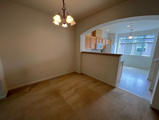 Photo - 10250 NE Snoqualmie St