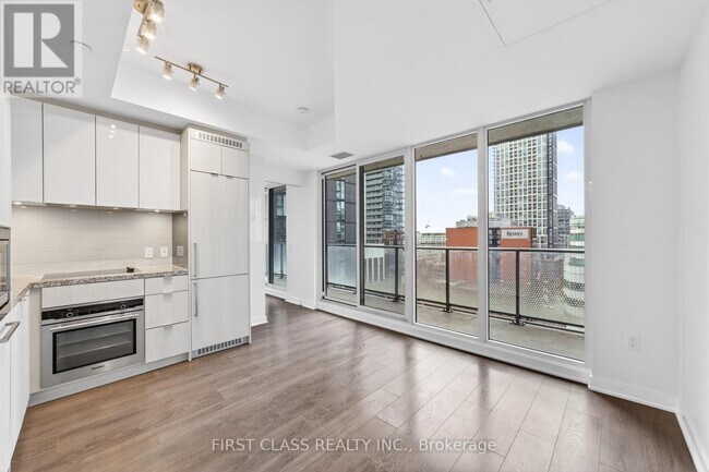 Photo - 115 Blue Jays Way Unit 1709