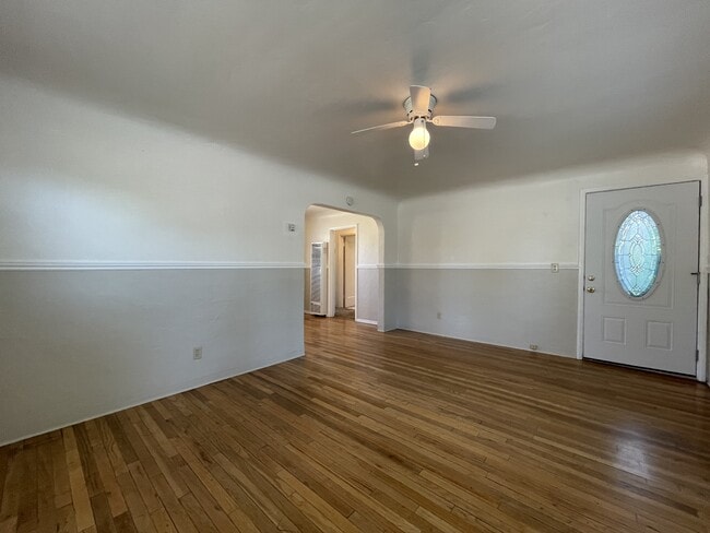 Photo - 568 E 9th Ave House