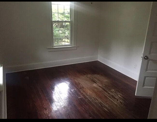 Photo - 831 E Normal St