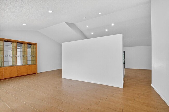 Photo - 9721 Majestic Way House