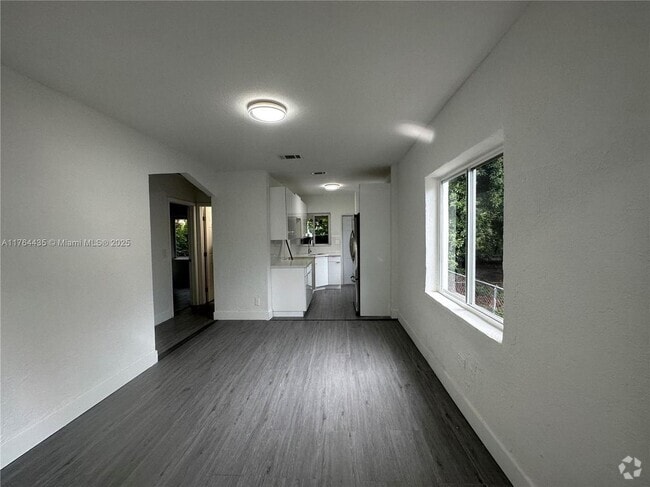 Building Photo - 1812 NW 64th St Rental