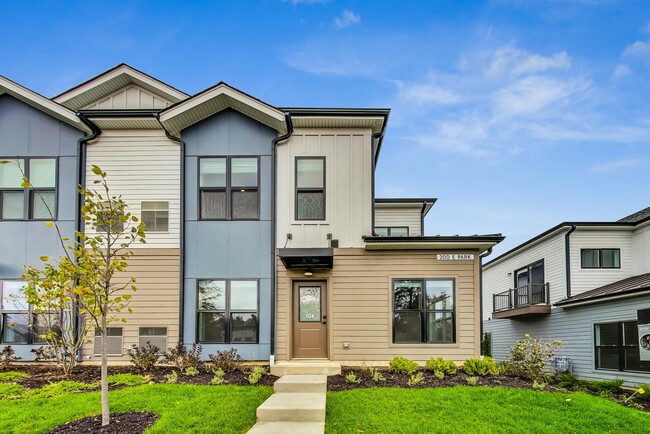 Morris Station - Morris Station Townhomes