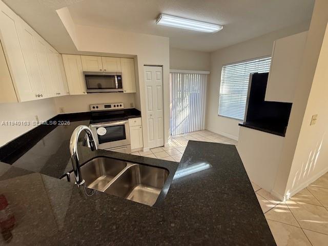 Photo - 1608 Belmont Ln Unit 1608