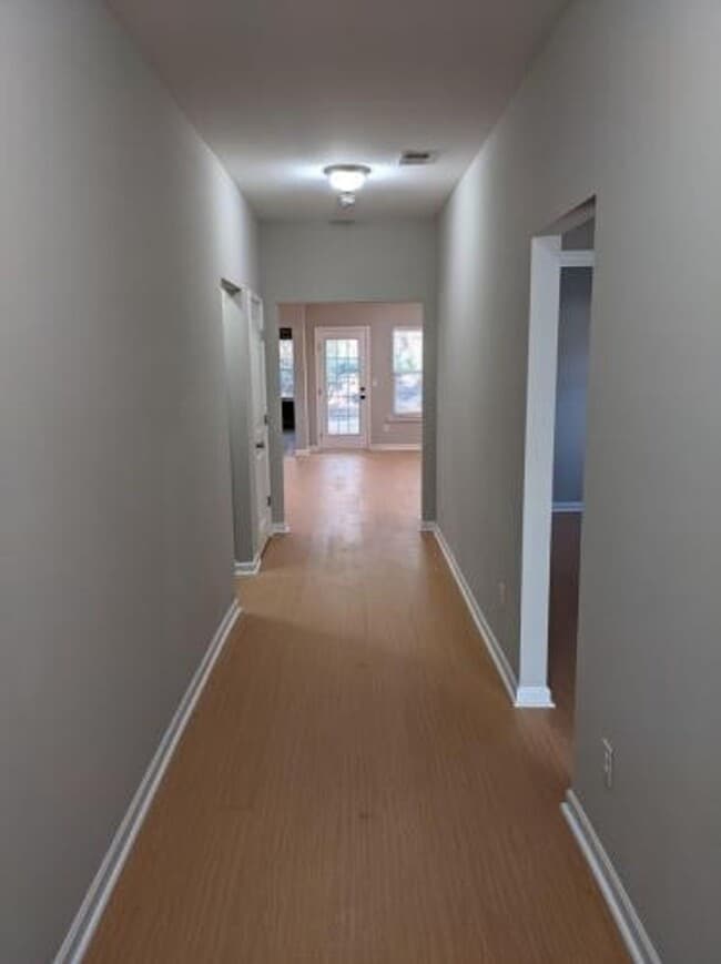 Photo - 205 W Pine St