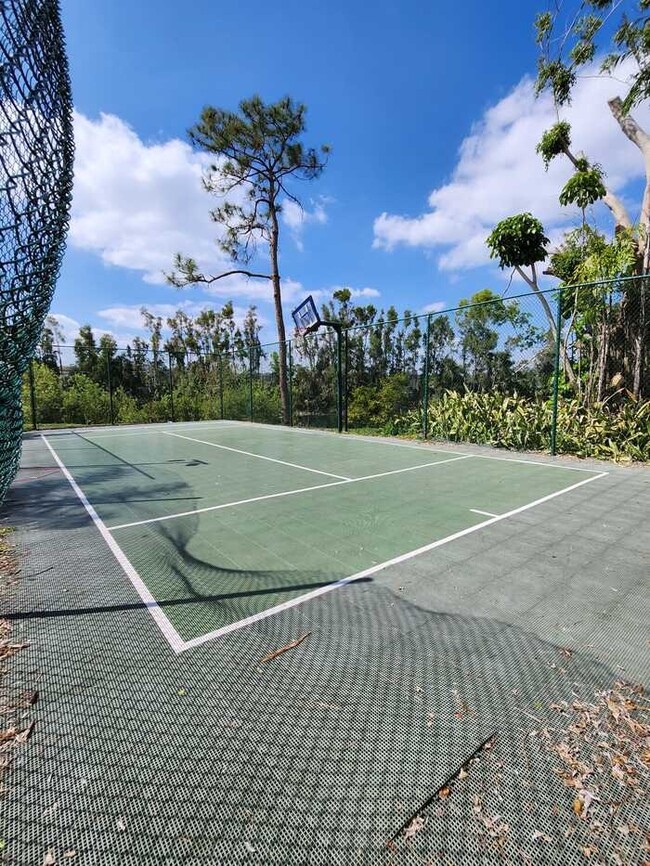 Photo - 2845 Winkler Ave Unit 317