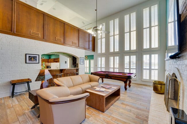 Photo - 15237 Isabella Ct Unidad ID1386068P