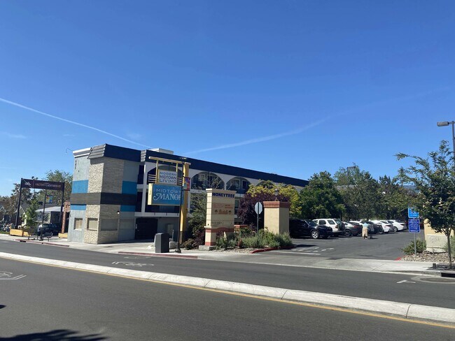 Photo - Midtown Manor