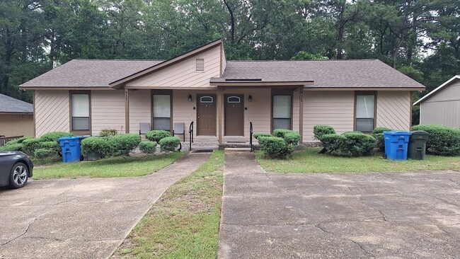 917 Odom Dr