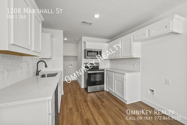 Photo - 1208 Marshall St