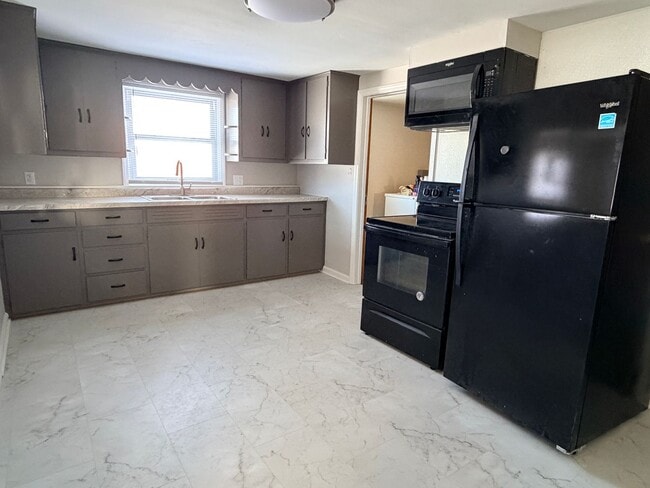 Photo - 1739 N Main St Unit 1743-A N. Main St