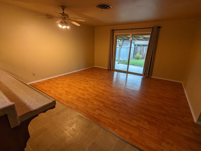 Photo - 1404 W Cambridge Ave