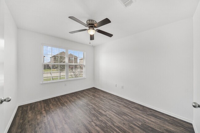 Photo - 2611 Lapwing Dr.