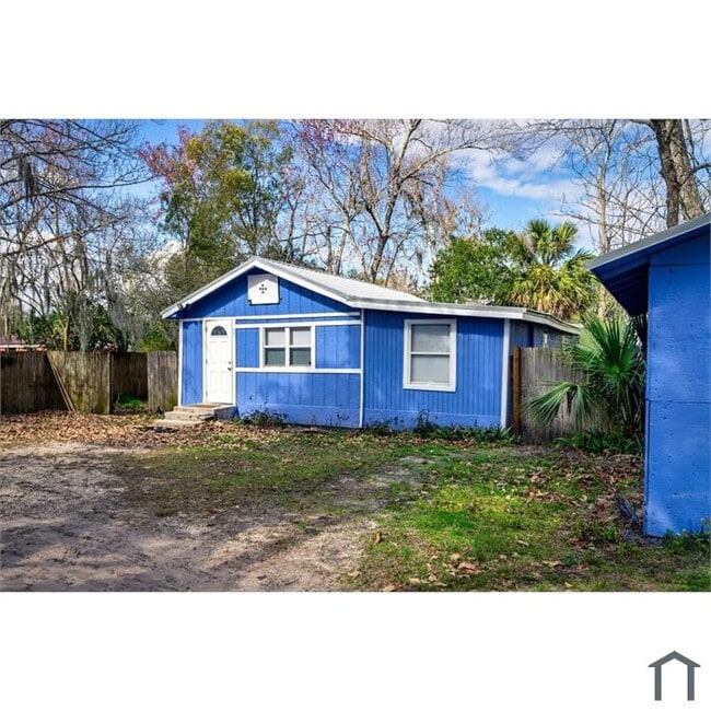 Photo - 531 New Berlin Rd