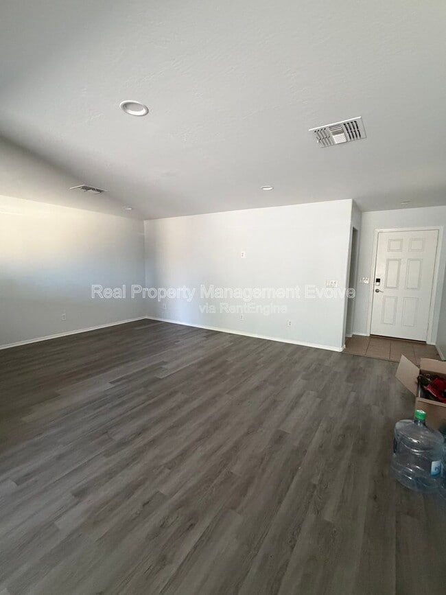 Photo - 25067 W Dove Trail