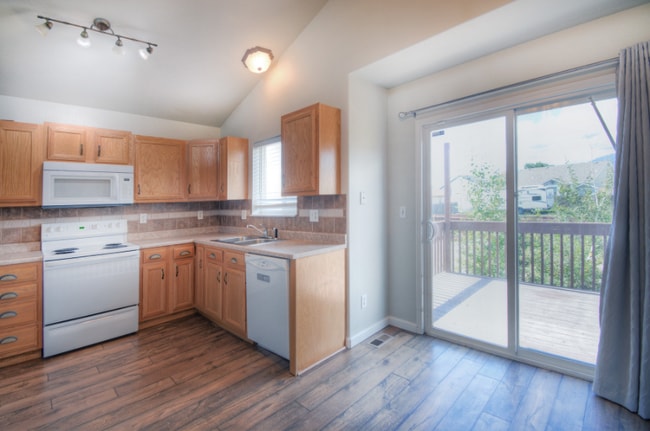 Photo - 4820 Pathfinder Dr