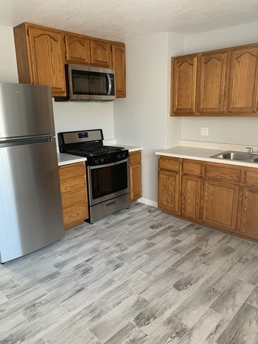 Photo - 308 N Second St Unidad B