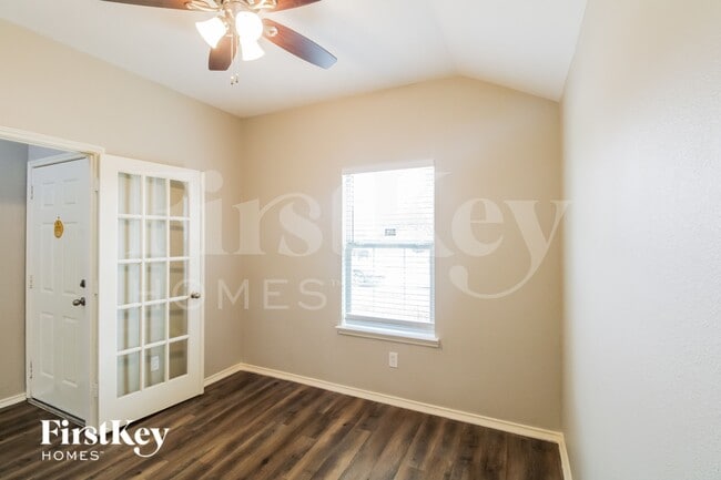 Photo - 3519 Apache Meadows Drive