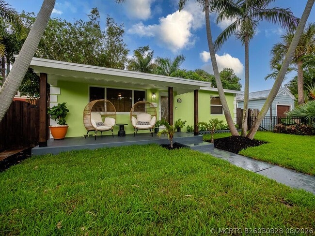 Photo - 418 N Palmway