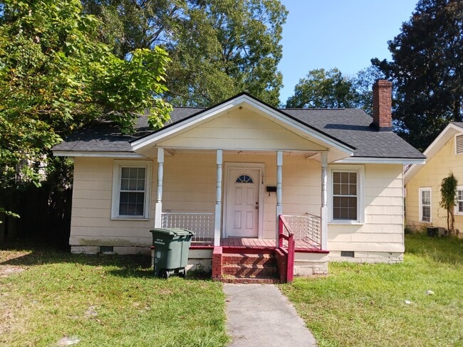 Photo - 1014 Henley St