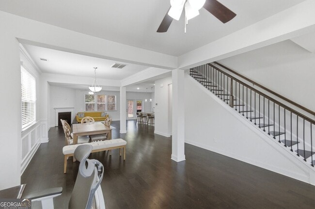 Photo - 1415 Dahlia Dr