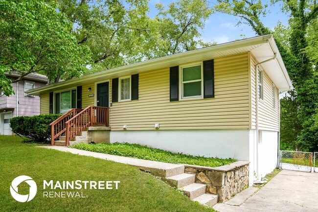 Photo - 4139 N Spruce Ave