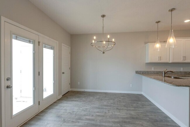 Photo - 4327 Doral Dr