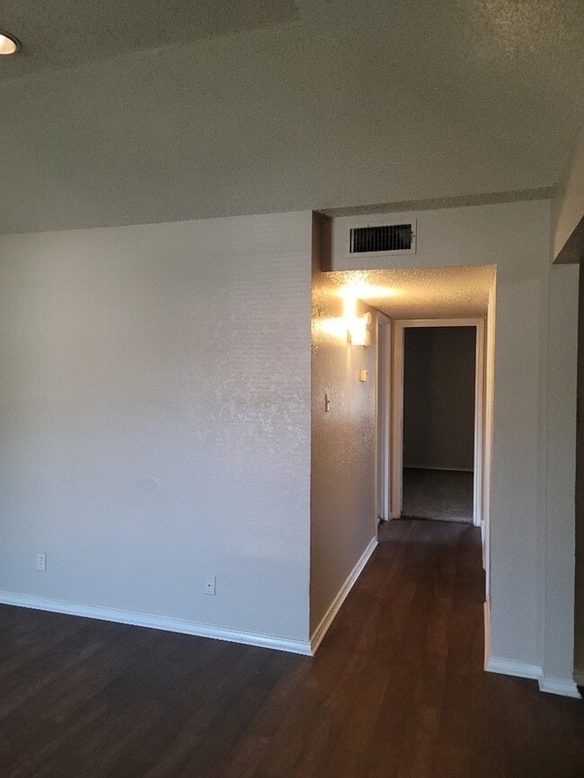 Photo - Duplex in Saginaw 2 bedrooms 1 bath