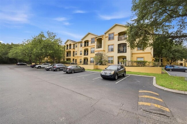 Building Photo - 5612 Pinnacle Heights Cir Unit 312