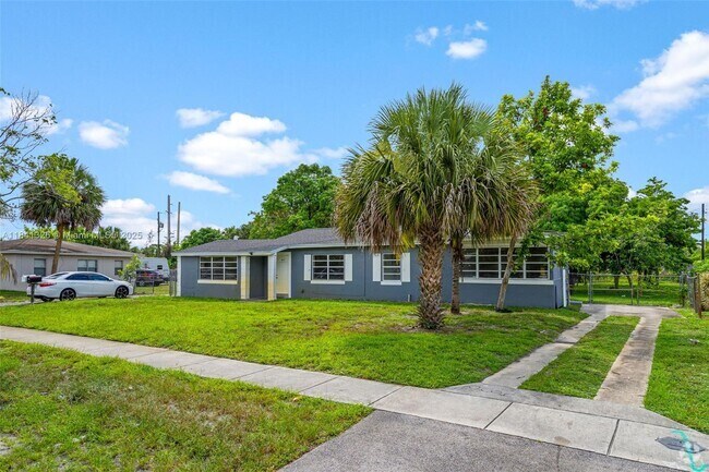 Building Photo - 820 Alabama Ave Unit B Rental