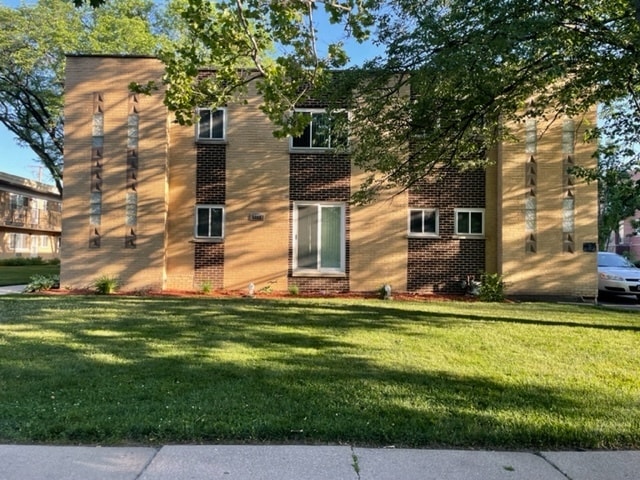 1019 Peterson Ave