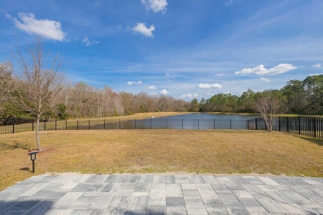 Photo - 951 Orellana Rd