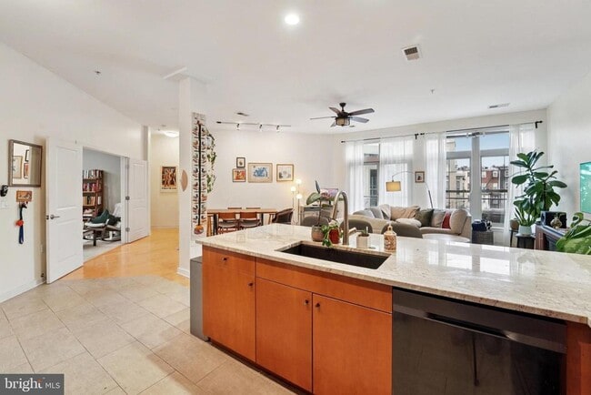 Photo - 1209 N Charles St Unit 312
