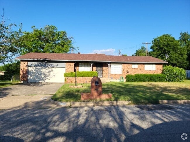Building Photo - 4525 Bendry St Rental