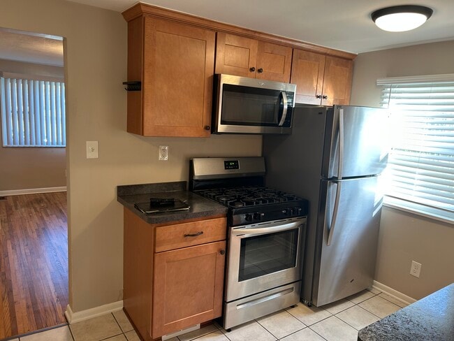 Photo - 94 Hinchey Ave